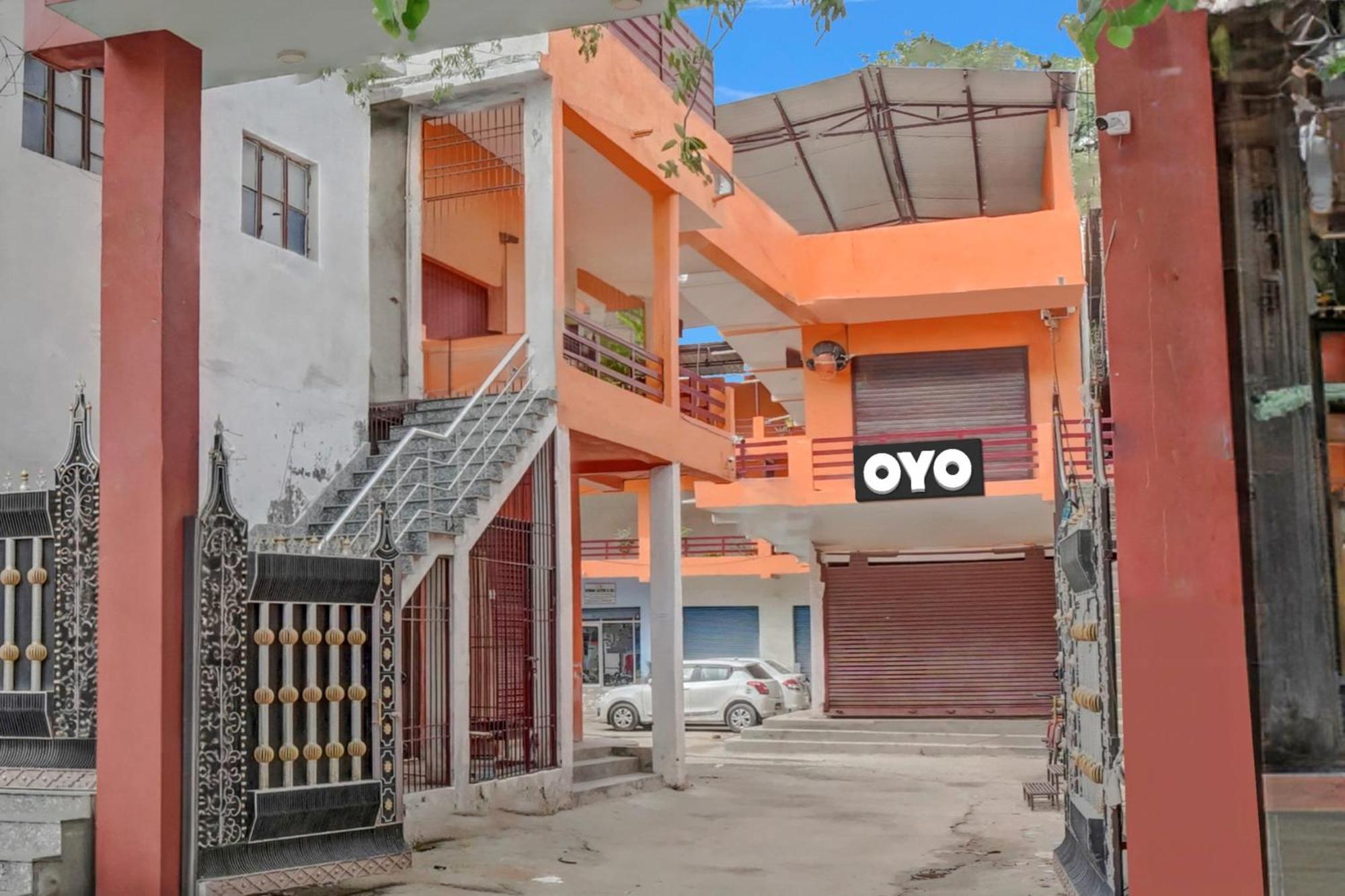 Oyo Flagship 81389 Hotel Siddhi Vinayak Motihari Exterior photo